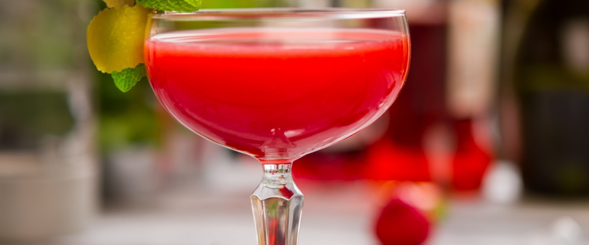 The Surprising Benefits of Pomegranate Juice for Blood Sugar Control